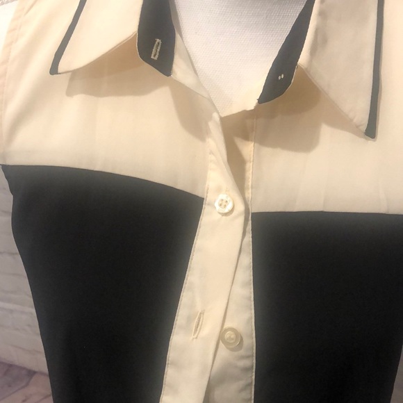 Black and Cream blouse by MINE - Size Small - Picture 3 of 4